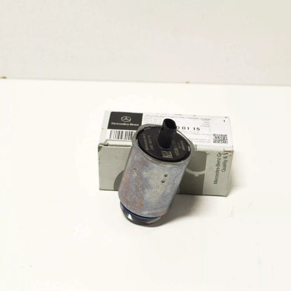 NEW MERCEDES-BENZ E W212 OIL INJECTION SWITCH VALVE A6511800115