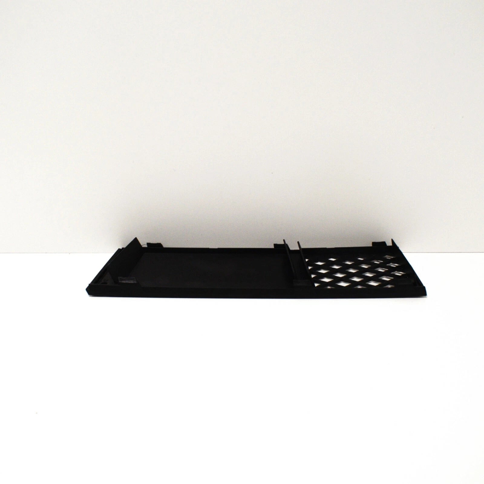 NEW BMW 7 F01 F02 F04 FRONT BUMPER LOWER RIGHT GRILLE 51117186506 ORIGINAL