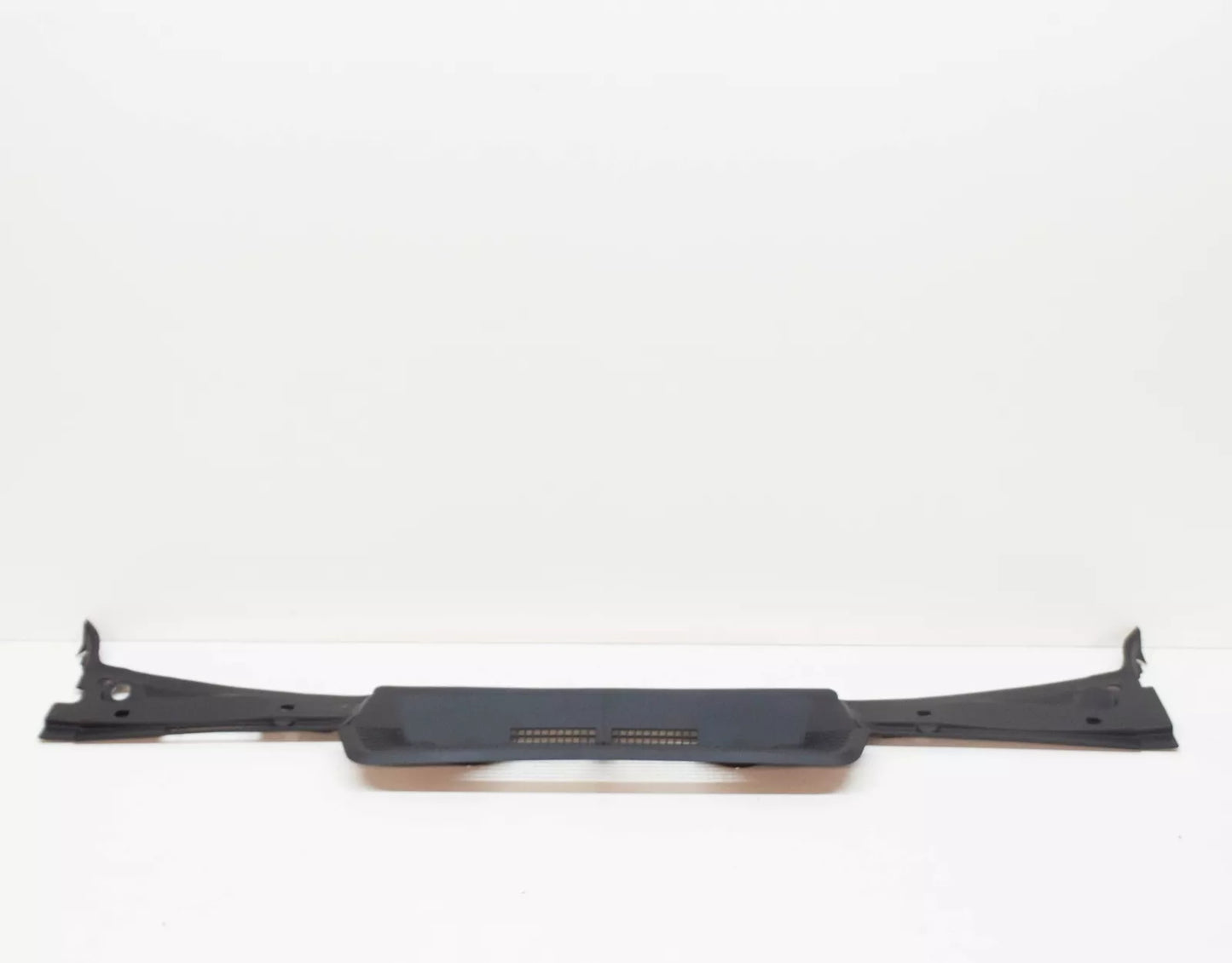 NEW BMW 3 COUPE E36 WINDSHIELD COWL COVER RHD 51711977678 ORIGINAL