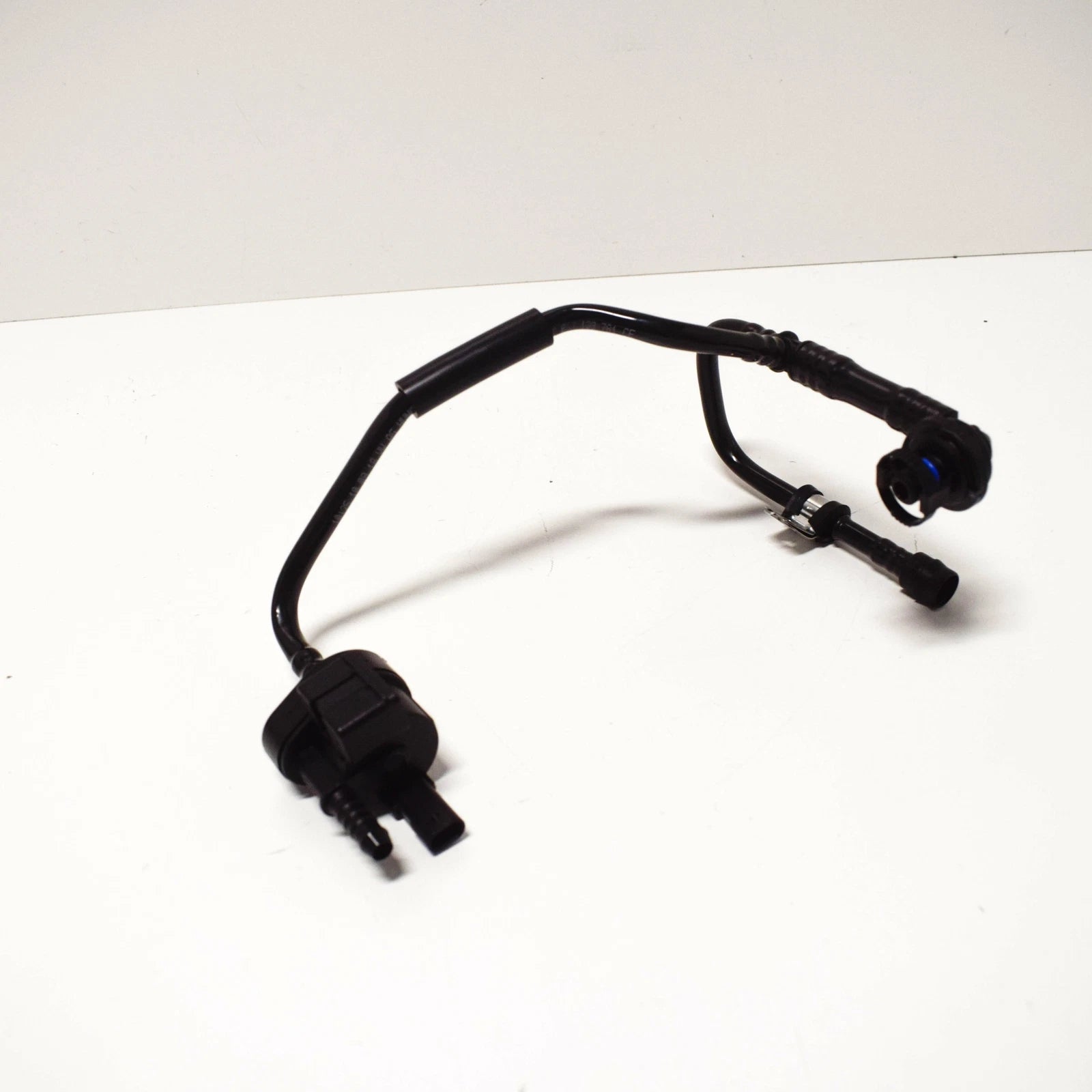 NEW AUDI Q3 8U PURGE VAPOR CANISTER VALVE 06J133781CE 2.0TFSI