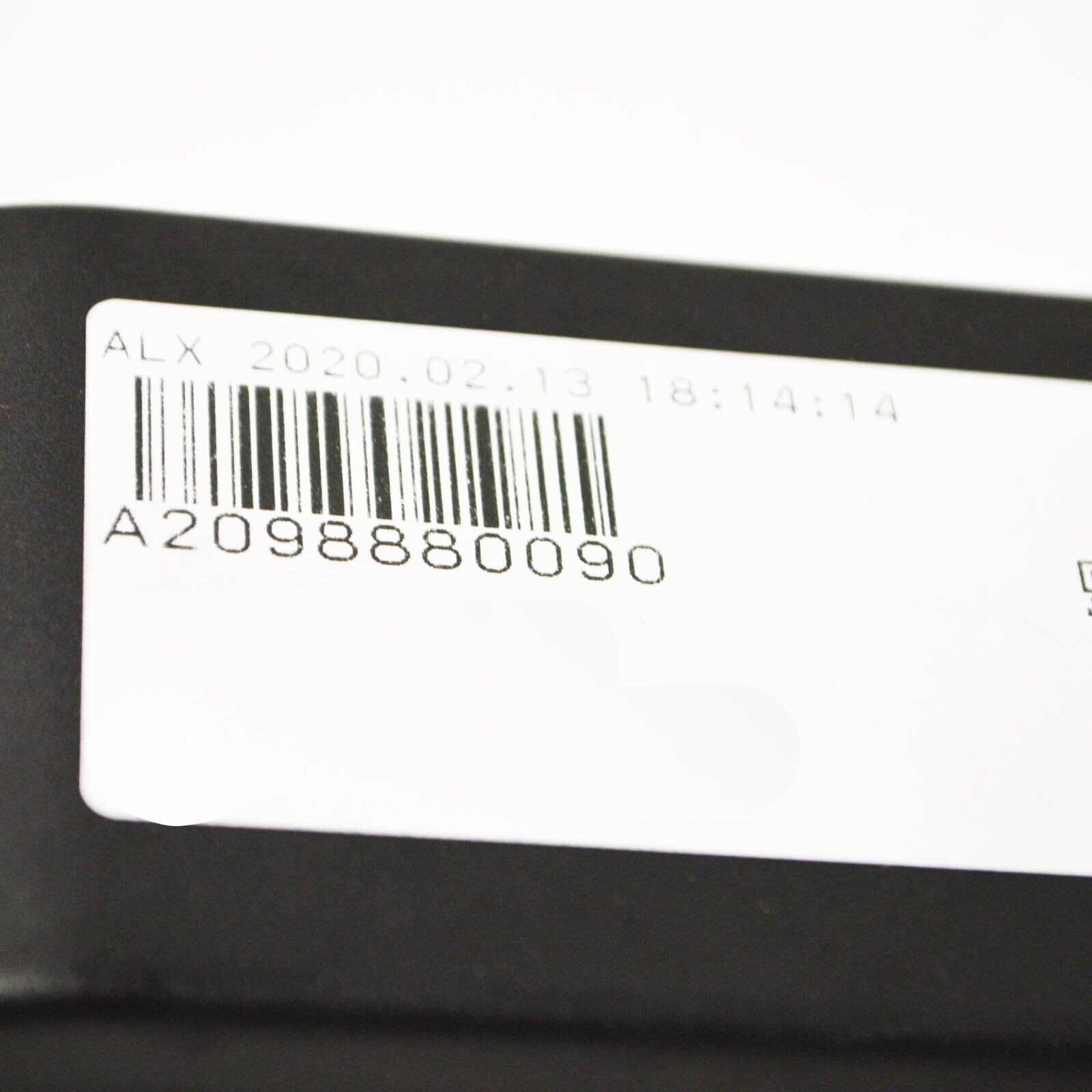 NEW MERCEDES-BENZ CLK C209 RADIATOR GRILLE BRACKET A2098880090 ORIGINAL