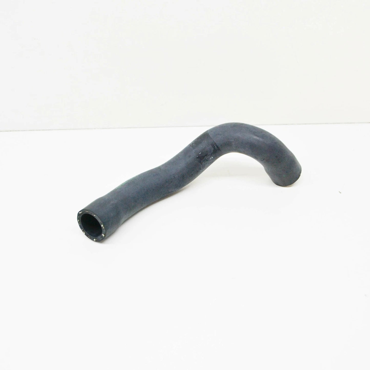 NEW BMW 5 E34 3.6I M5 COOLING SYSTEM WATER HOSE 11531312684 ORIGINAL