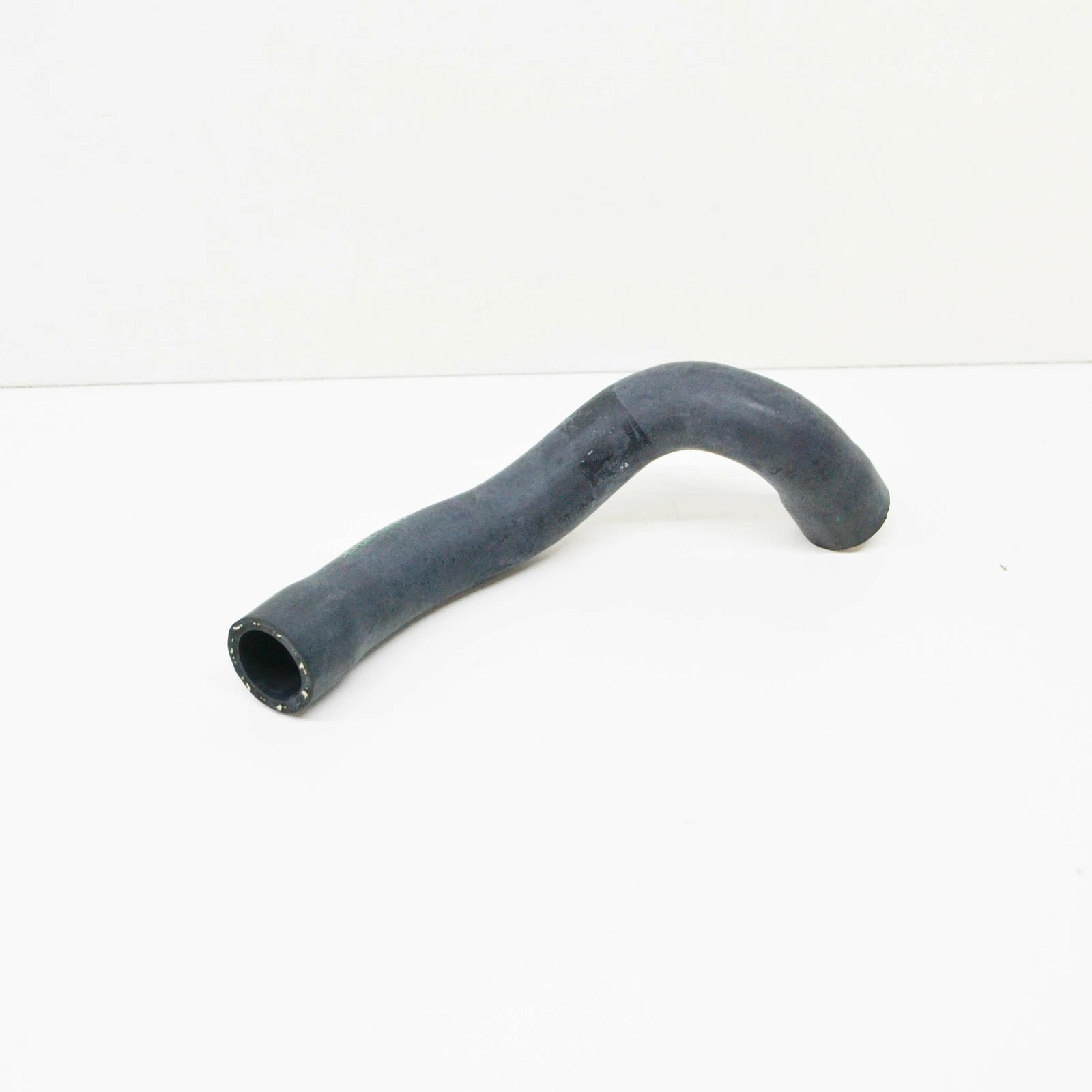 NEW BMW 5 E34 3.6I M5 COOLING SYSTEM WATER HOSE 11531312684 ORIGINAL