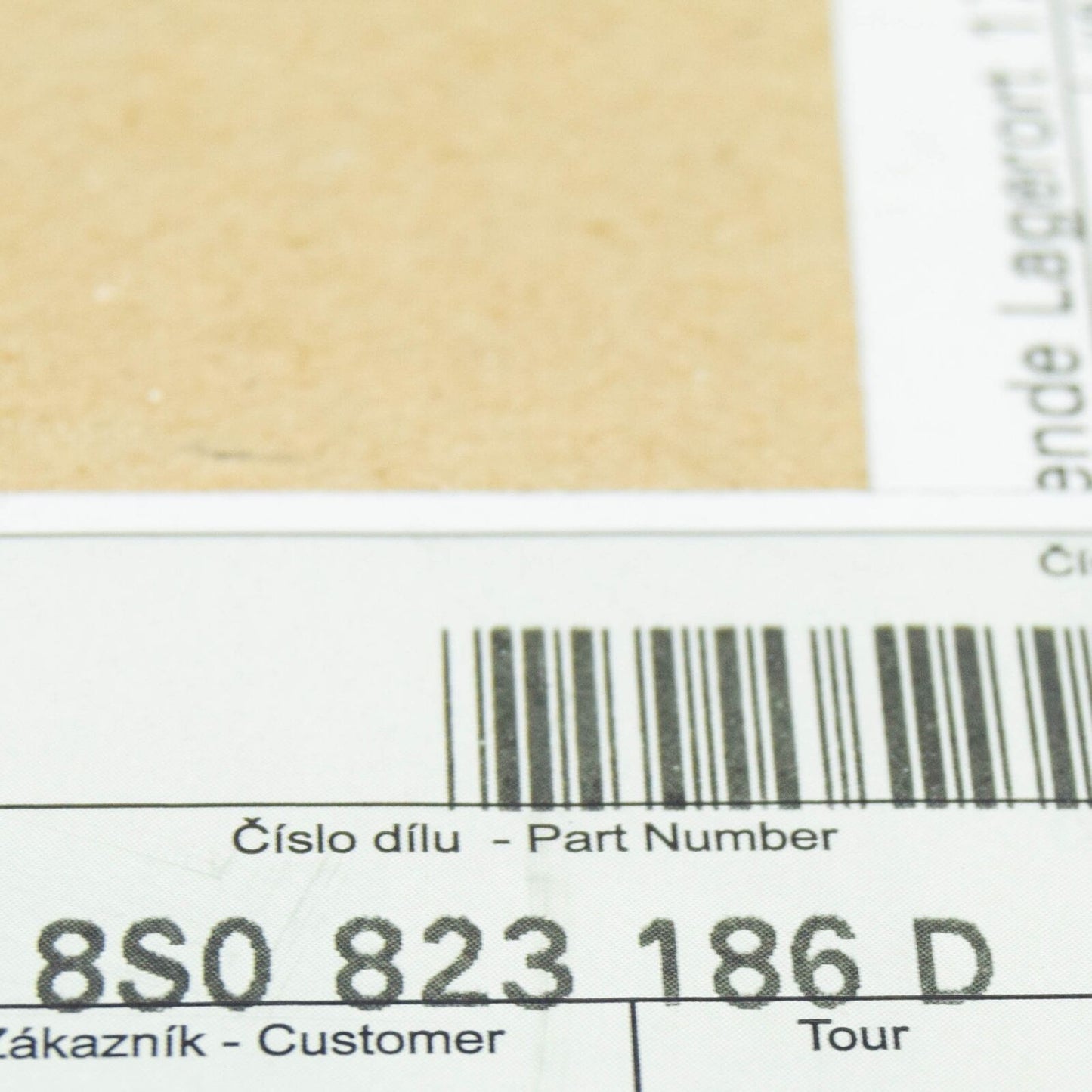 NEW VW ARTEON 3H7 FRONT HOOD RIGHT STRIKER 8S0823186D ORIGINAL