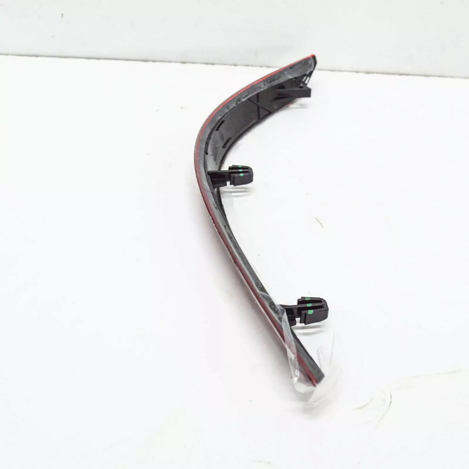 NEW VOLKSWAGEN CADDY MK4 REAR BUMPER LEFT REFLECTOR 2K5945105E ORIGINAL