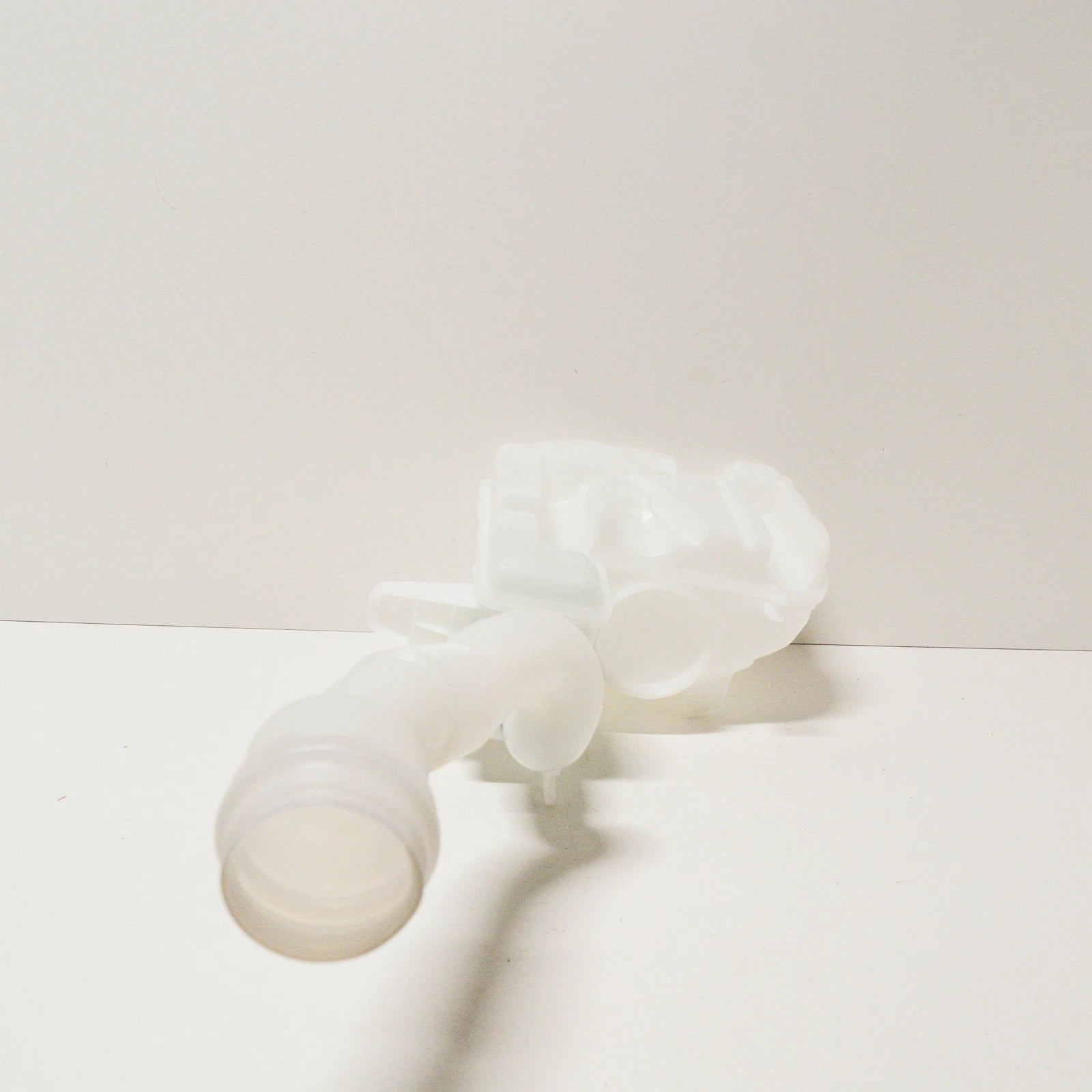 NEW MERCEDES-BENZ GL-CLASS X166 WINDOW WASHER TANK A1668690420