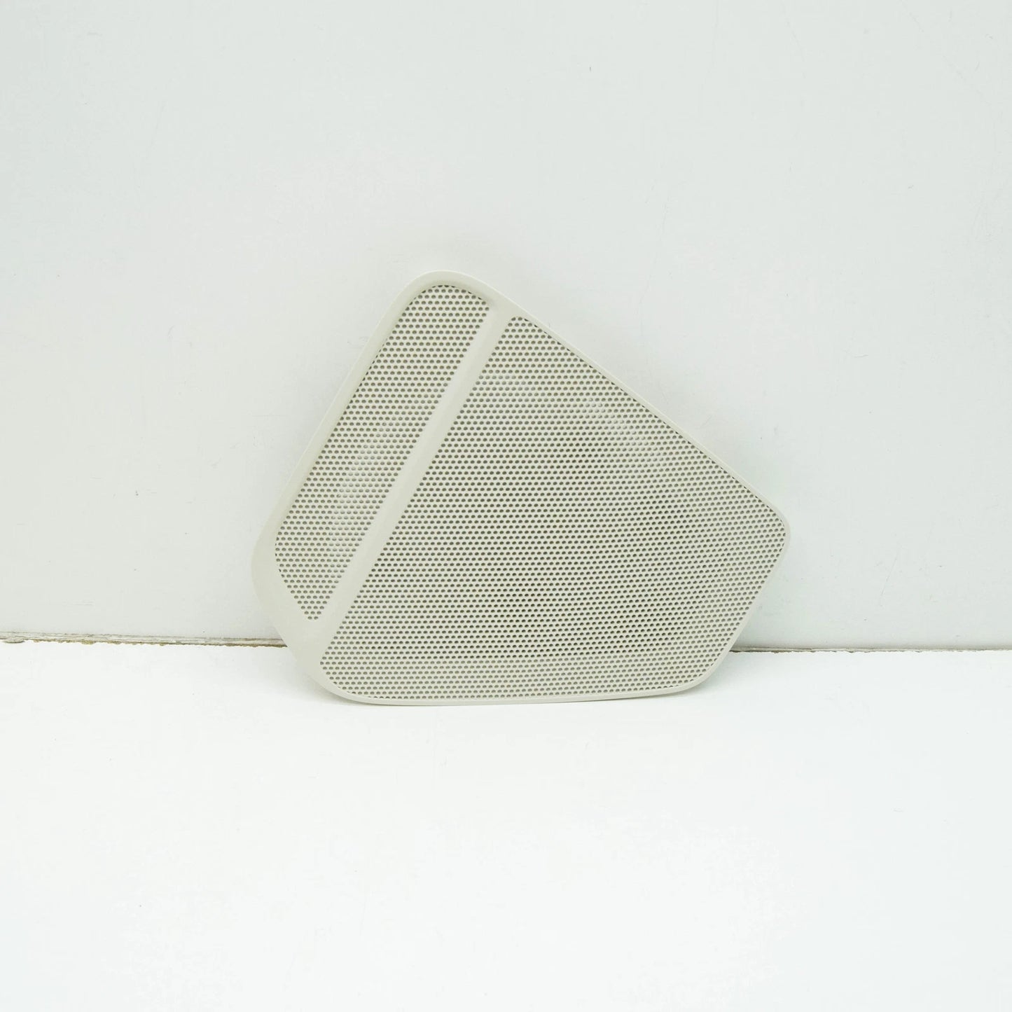 NEW VW TOUAREG 7P MK2 REAR RIGHT DOOR LOUDSPEAKER COVER 7P6868160NX1 ORIGINAL