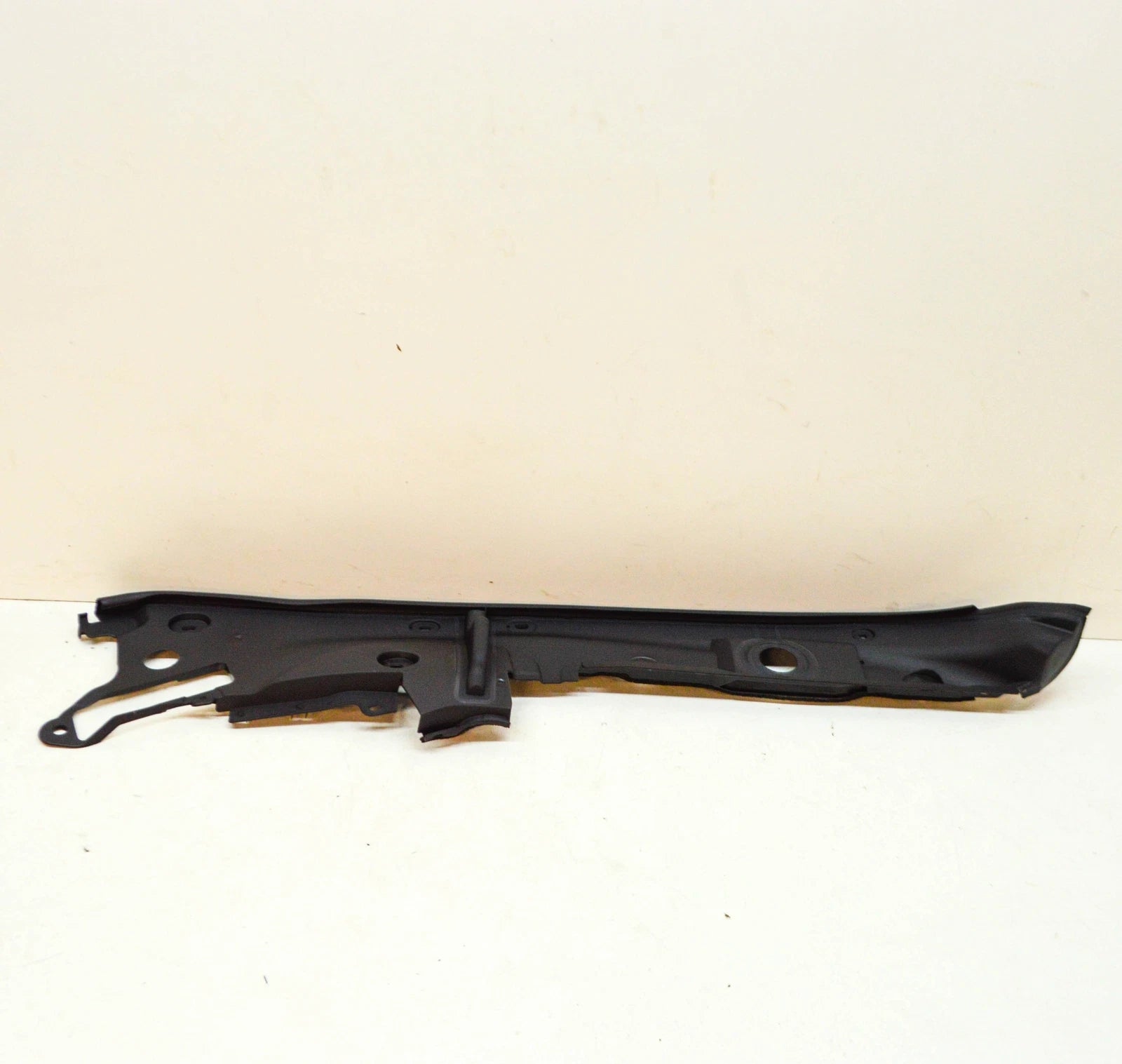 NEW BMW 7 G11 G12 FRONT BONNET HOOD RIGHT SIDE SEALING 51767475290 ORIGINAL