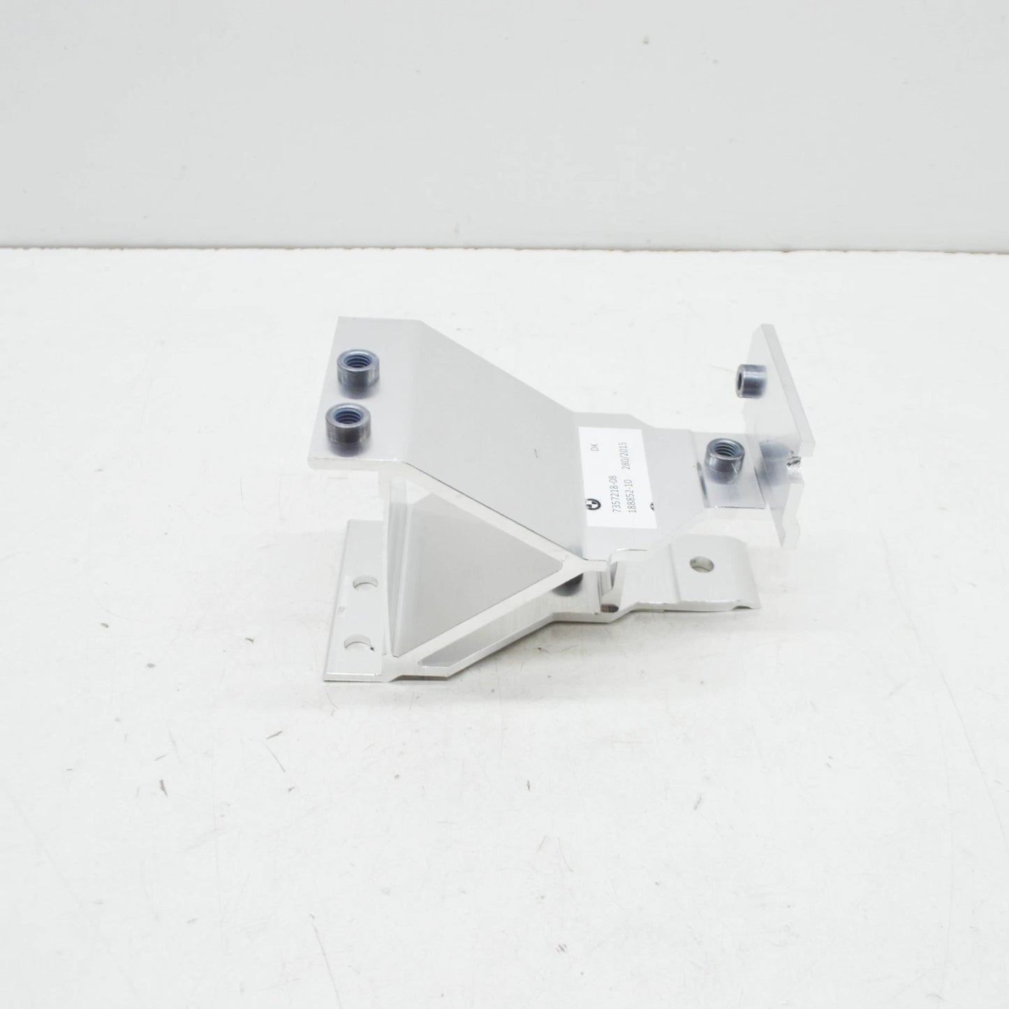 NEW BMW 7 G12 FRONT BUMPER RIGHT ADAPTER 51647357218 ORIGINAL