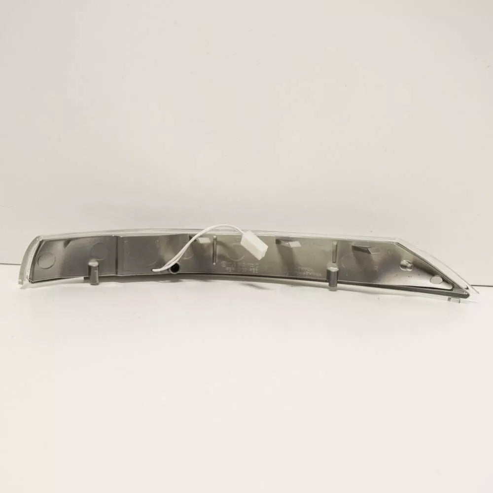 NEW VW TOUAREG 7LA FRONT RIGHT DOOR MIRROR TURN INDICATOR 7L6949102C