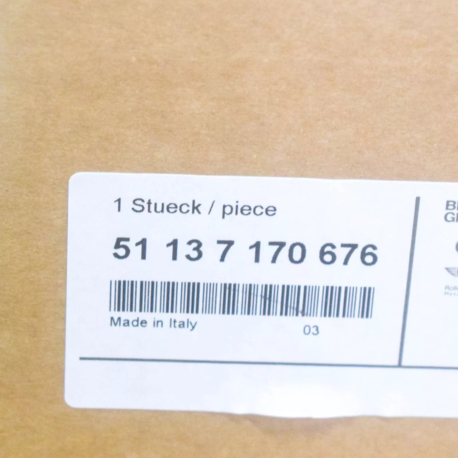 NEW BMW X5 E53 TRUNK LID GRIP WITH KEY BUTTON 51137170676 ORIGINAL