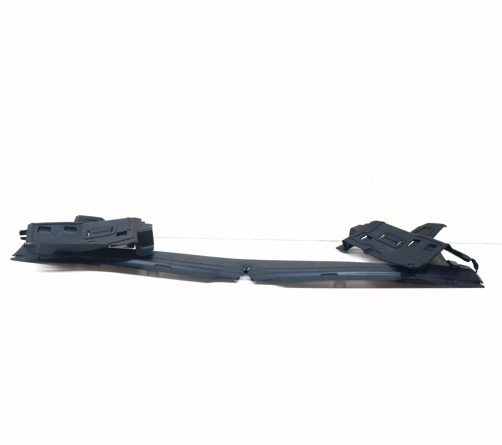 NEW MERCEDES-BENZ E W213 FRONT LOWER RADIATOR SUPPORT BAFFLE A2135051000