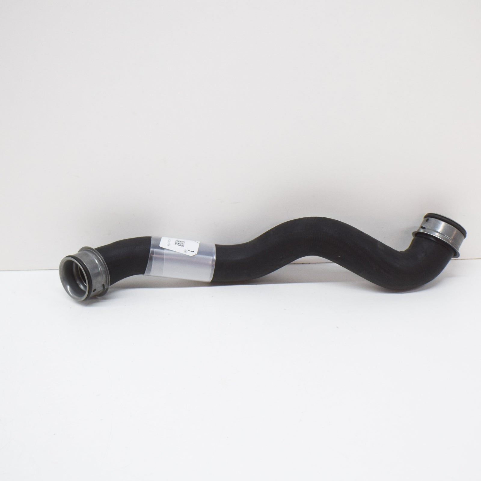 NEW MERCEDES-BENZ C W204 LEFT RADIATOR COOLANT HOSE A2045013982 ORIGINAL