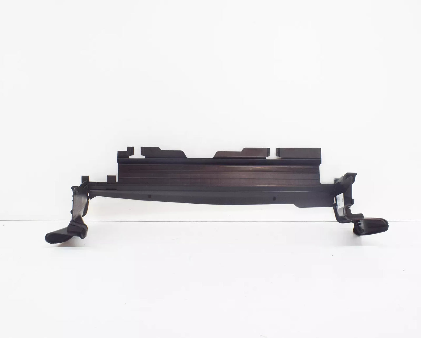 NEW MERCEDES-BENZ C W205 RADIATOR BOTTOM AIR DUCT A2055050330 ORIGINAL