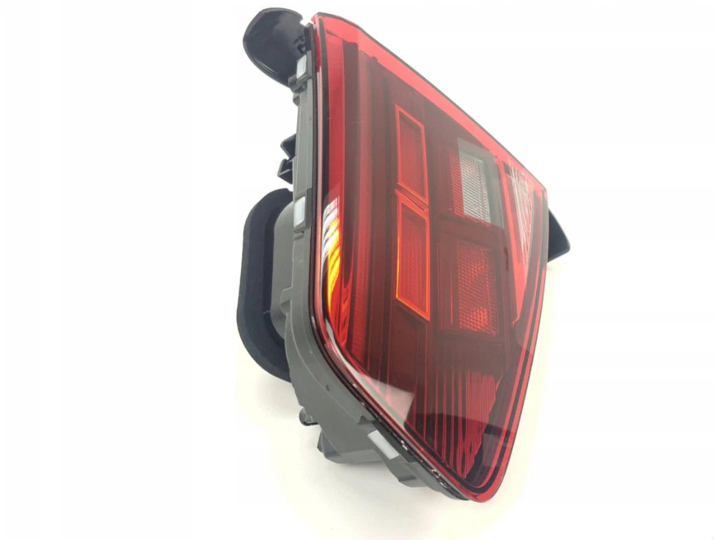 NEW VW PASSAT B8 REAR RIGHT SIDE INNER LED TAILLIGHT LHD 3G5945094D ORIGINAL