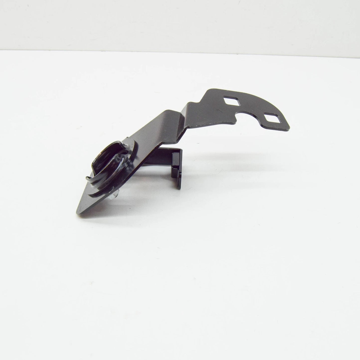 NEW MERCEDES-BENZ E W212 FRONT LEFT FENDER BRACKET A2128100114 ORIGINAL