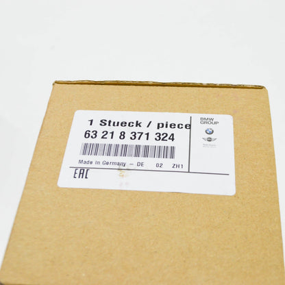 NEW BMW 5 E39 TAIL LIGHT BULB SOCKET 8371324 63218371324 ORIGINAL