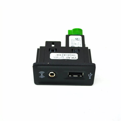 NEW VW BEETLE A5 USB AND AUX IN CONNECTION 5G0035222E