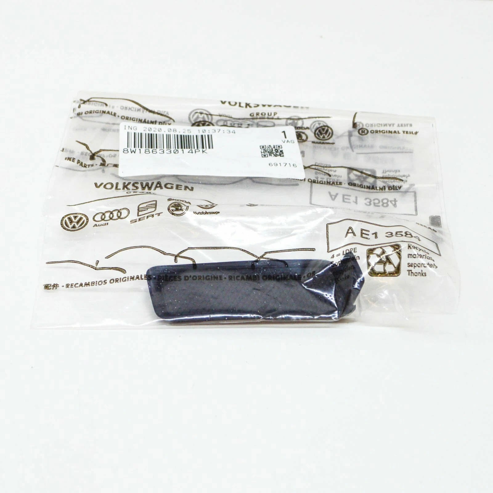 NEW AUDI A4 B9 CONSOLE MAT 8W18633014PK