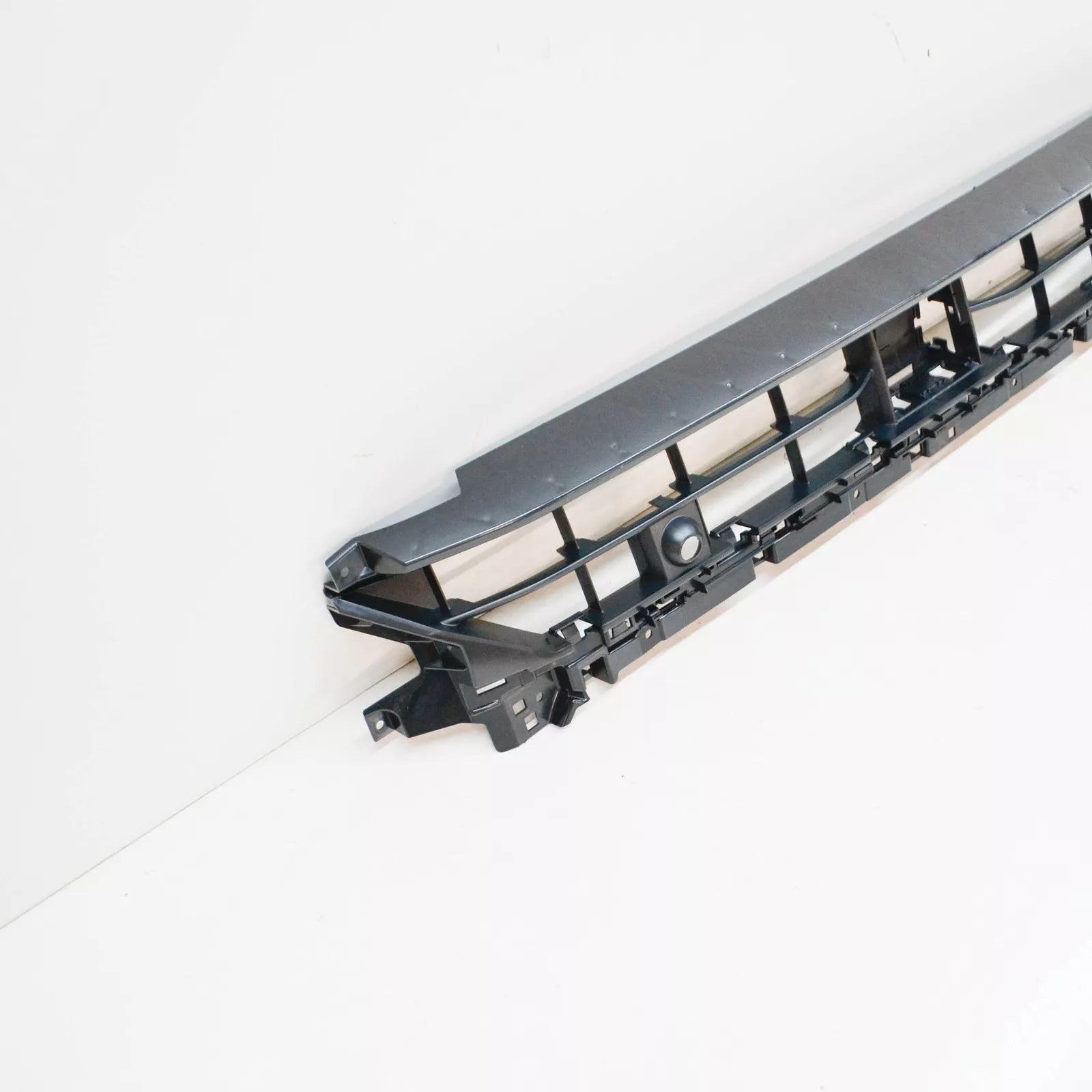 NEW AUDI Q3 F3 FRONT BUMPER LOWER GRILLE 83A807683C9B9 83A807683C 9B9 ORIGINAL