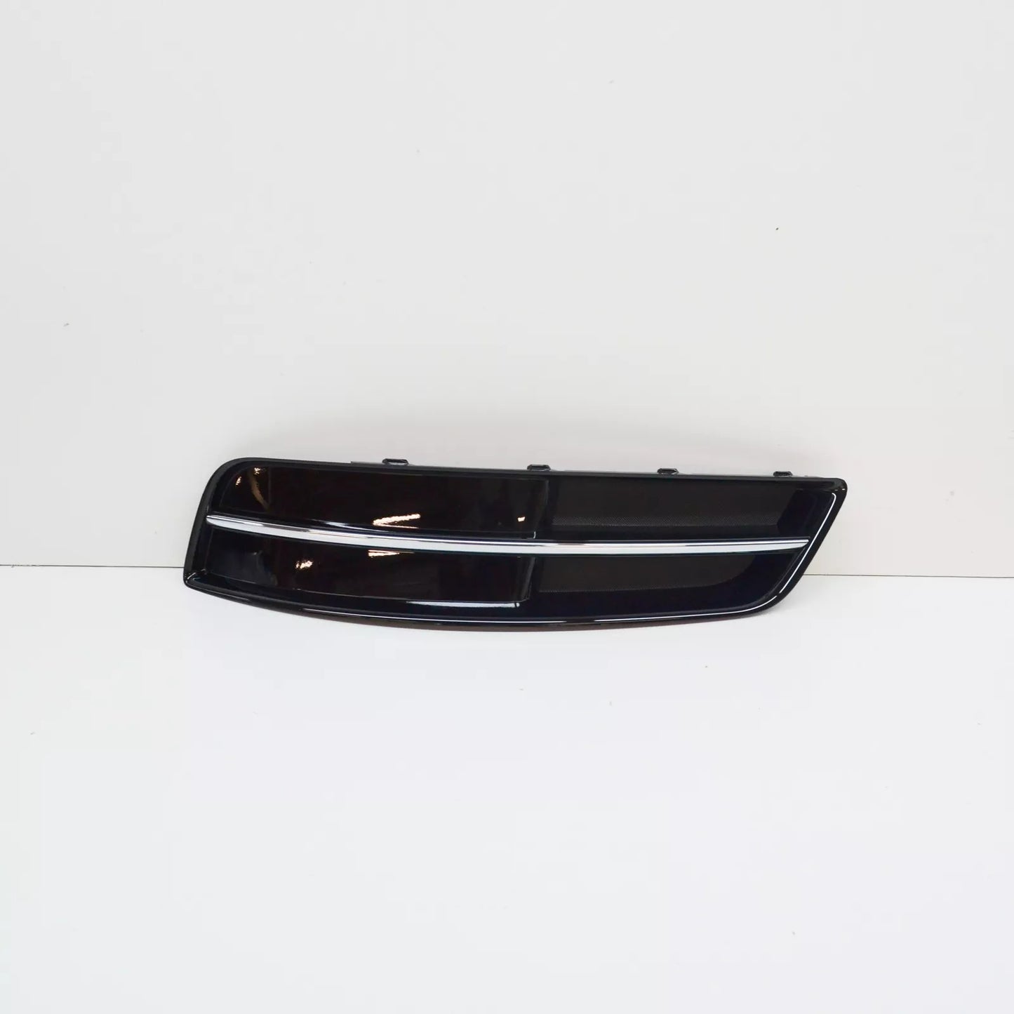 NEW AUDI A3 8P7 FRONT BUMPER LEFT SIDE LOWER GRILLE 8P0807681TT94