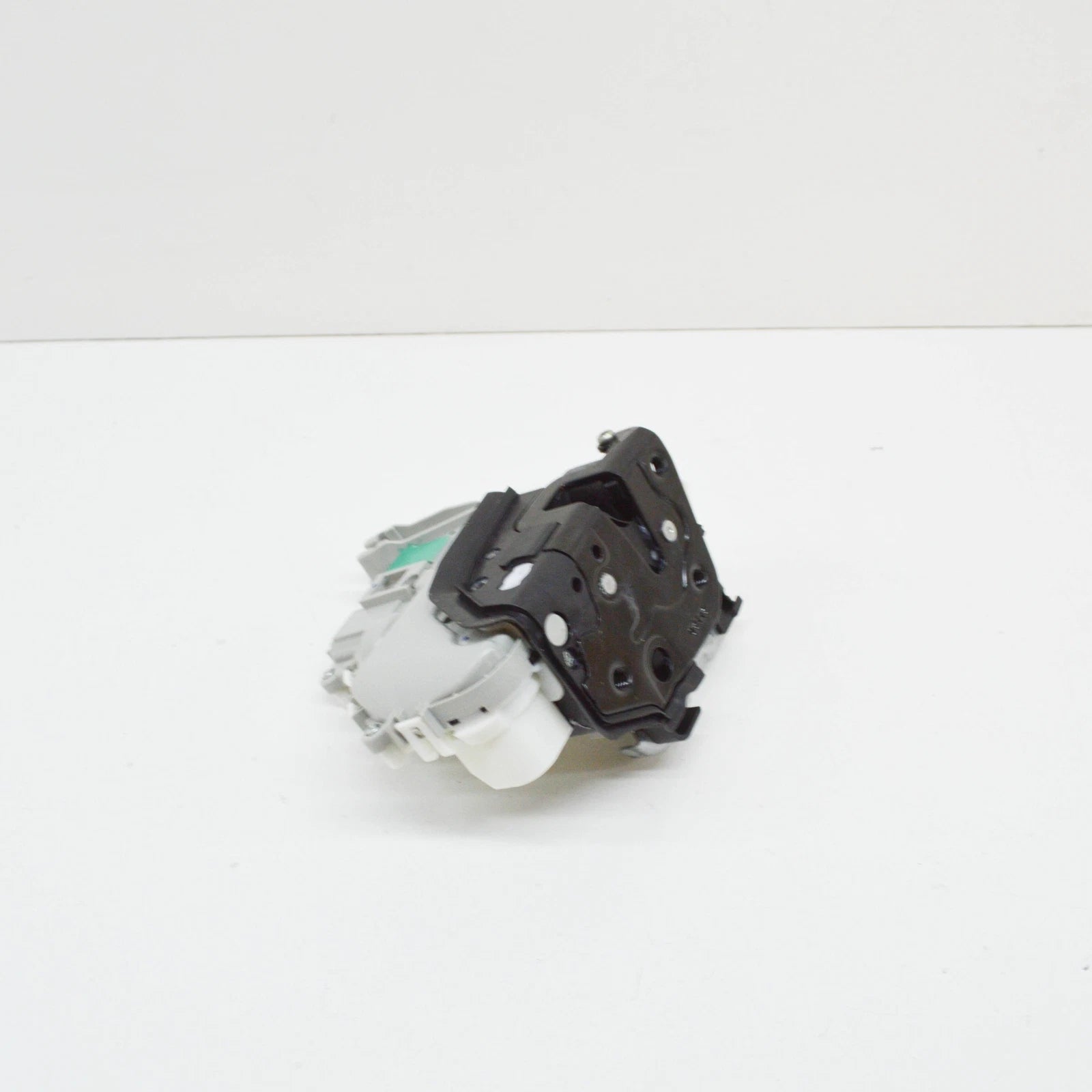 NEW AUDI A1 8X FRONT LEFT DOOR LOCK LHD 8J1837015F ORIGINAL