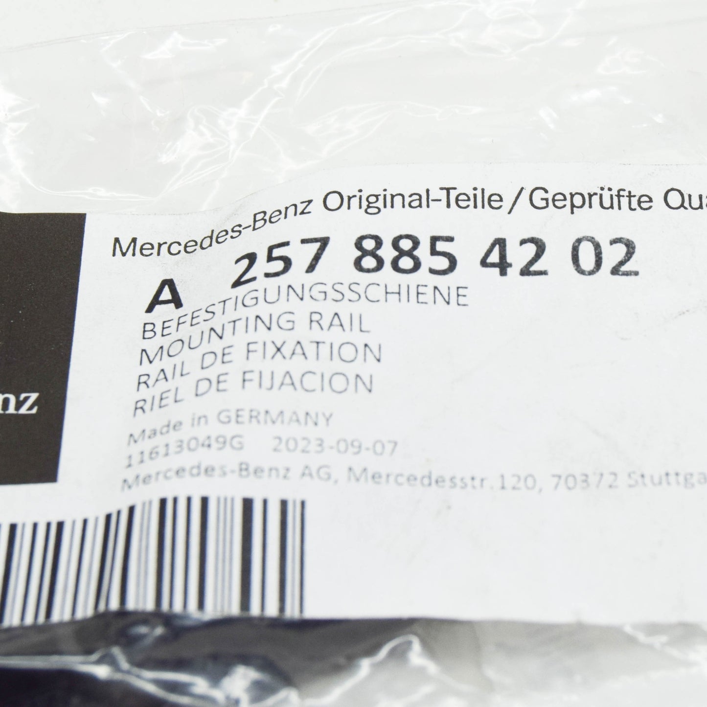 NEW MB CLS C257 FRONT BUMPER TOP LEFT MOUNTING RAIL A2578854202 ORIGINAL