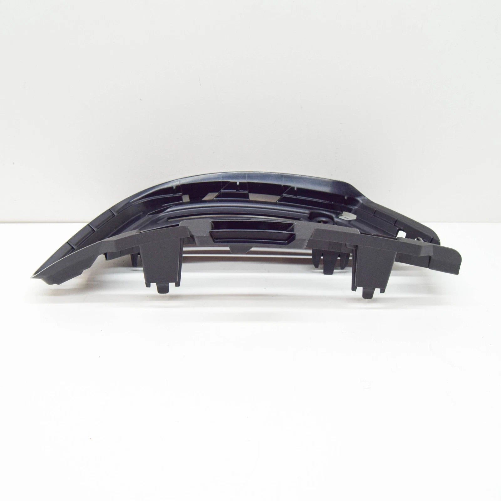 NEW MB C W204 AMG FRONT BUMPER LEFT OUTER GRILLE BRACKET A2048850824 ORIGINAL