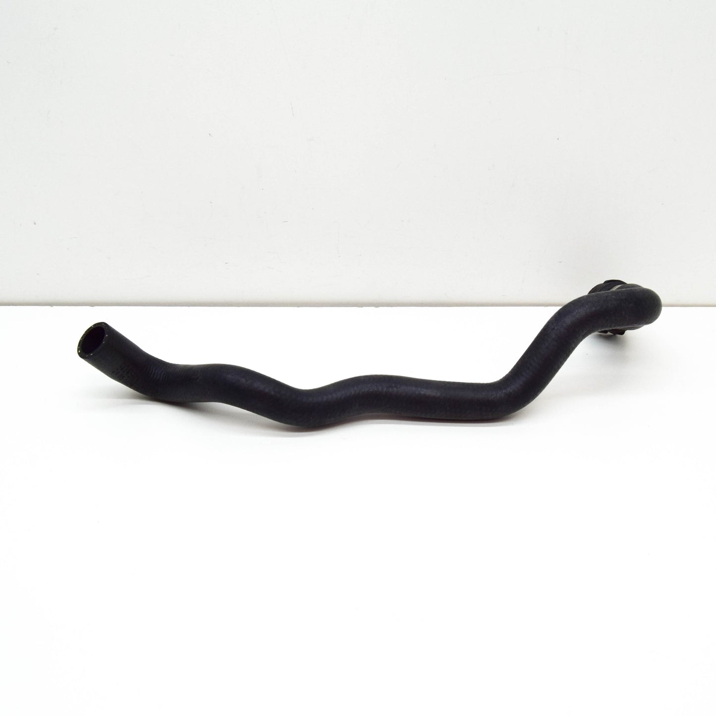 NEW AUDI Q5 8R COOLANT HOSE 8R0819371E ORIGINAL