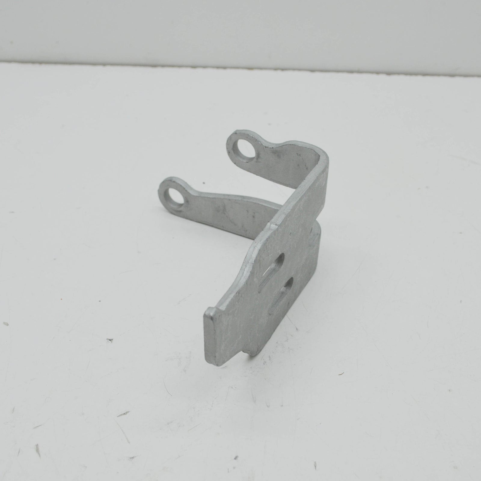 NEW MB VITO W447 EXHAUST SYSTEM TO TRANSMISSION BRACKET A4474910341 ORIGINAL