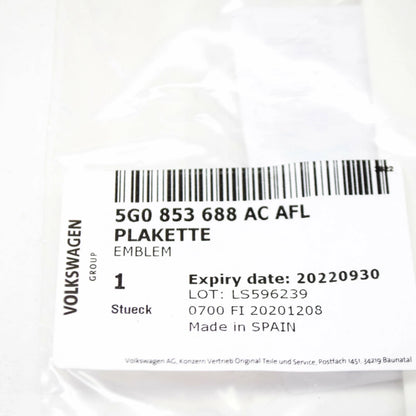 NEW VW GOLF MK7 5G FRONT RIGHT WING GTE LOGO BADGE 5G0853688ACAFL ORIGINAL