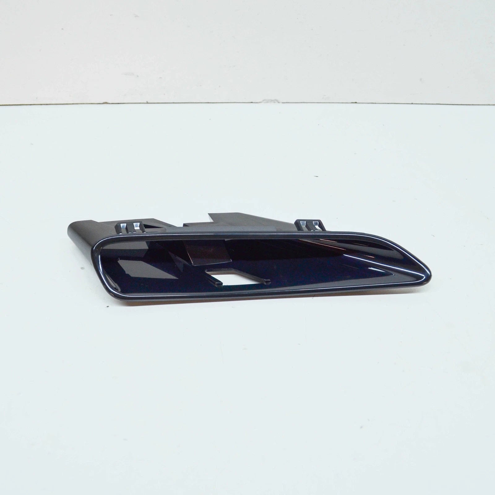 NEW BMW M5 F90 FRONT RIGHT FENDER M AIR DUCT 51138071512 ORIGINAL