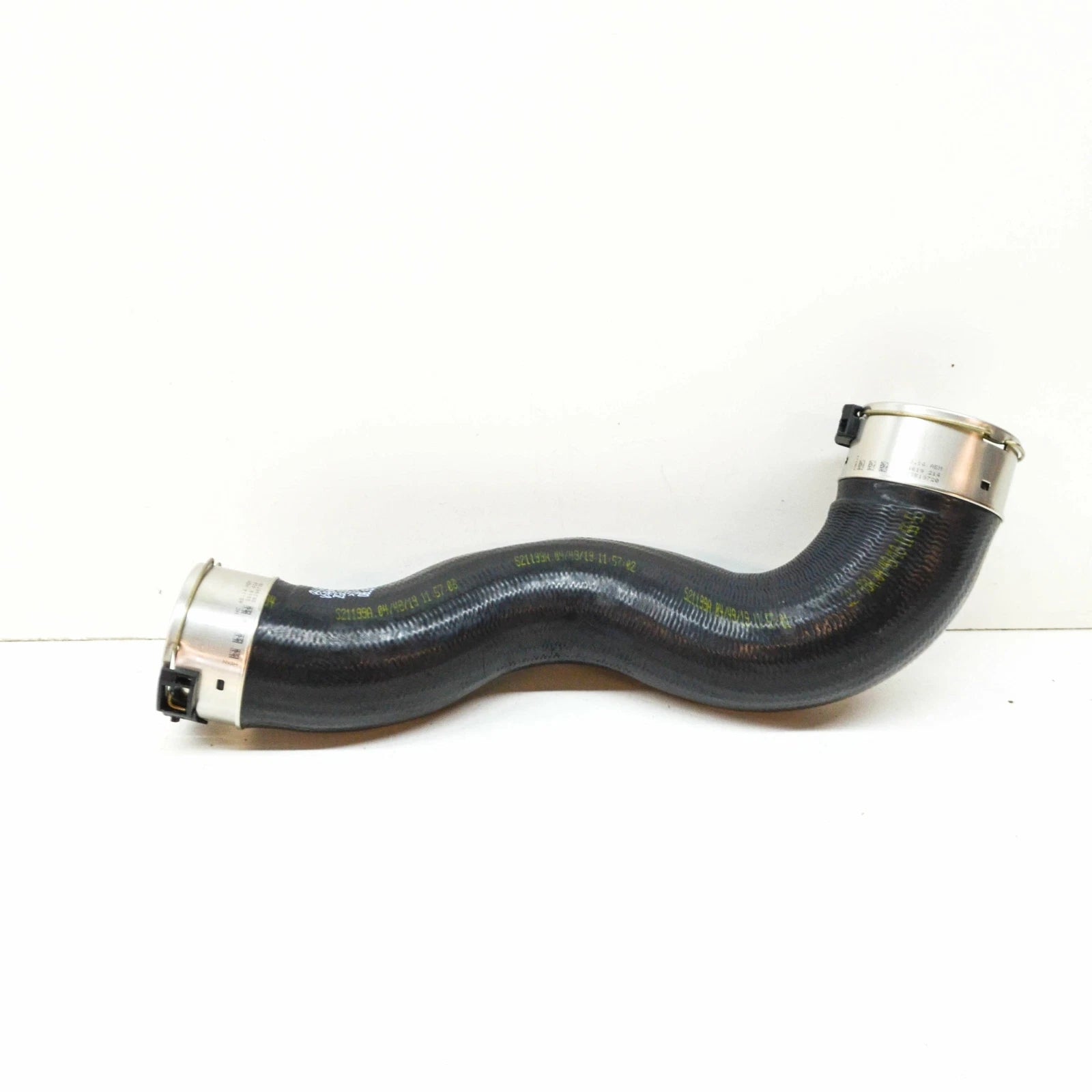 NEW MERCEDES-BENZ GLA X156 RIGHT SIDE INTERCOOLER PIPE HOSE A2465280282 ORIGINAL