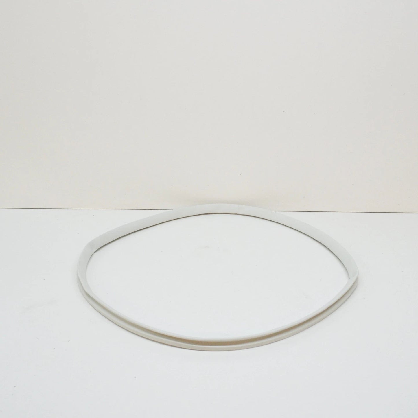 NEW VW TRANSPORTER T5 COOL BOX RUBBER GASKET SEAL 7H7068465A