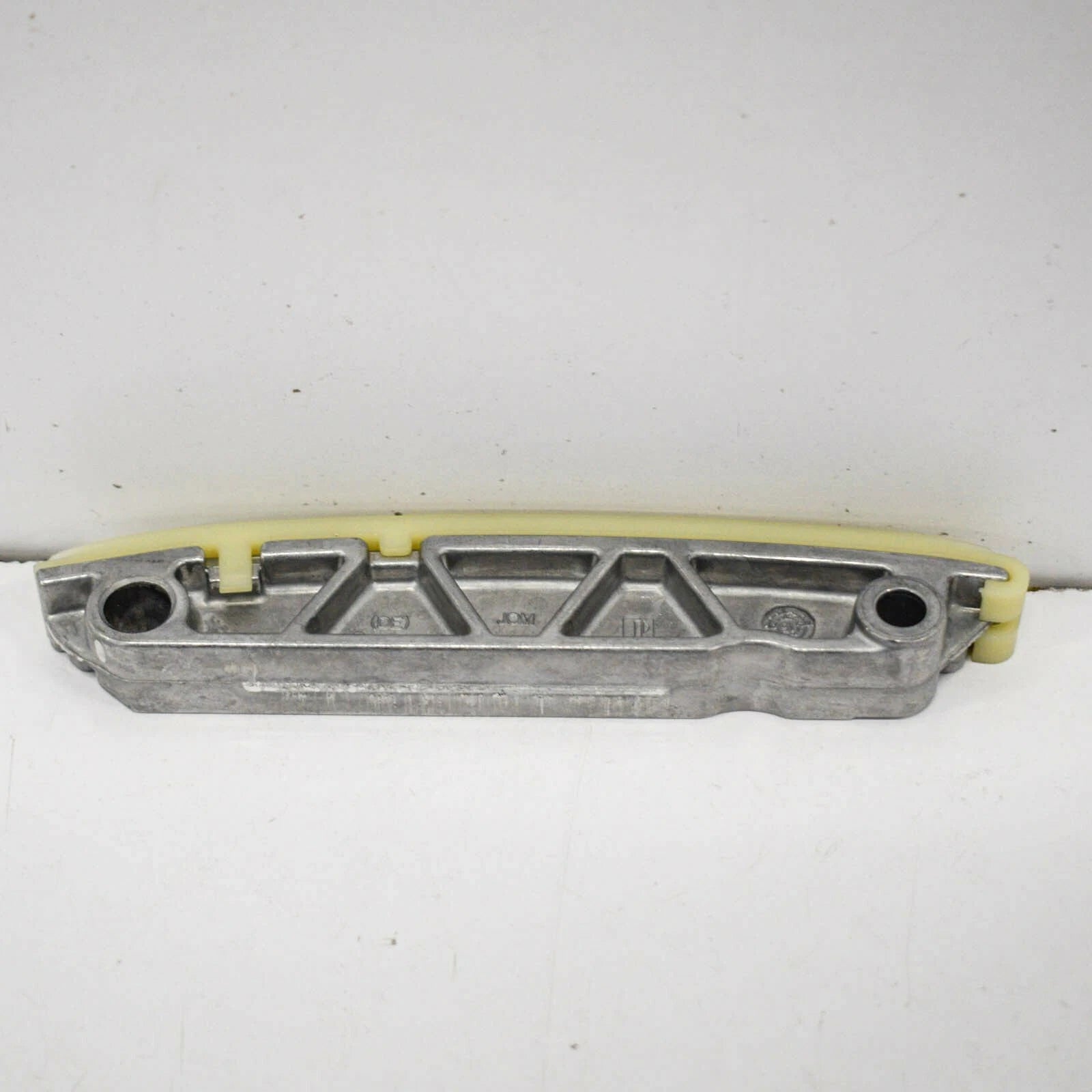 NEW AUDI A4 TIMING CHAIN GUIDE B8 057109469G 2011 ORIGINAL