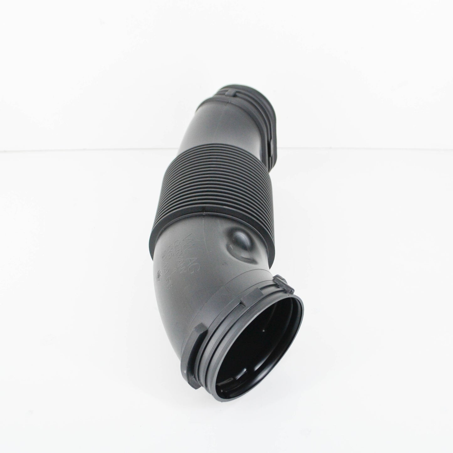 NEW VW CRAFTER SZ AIR INTAKE TUBE GUIDE PIPE 2N0129618 ORIGINAL