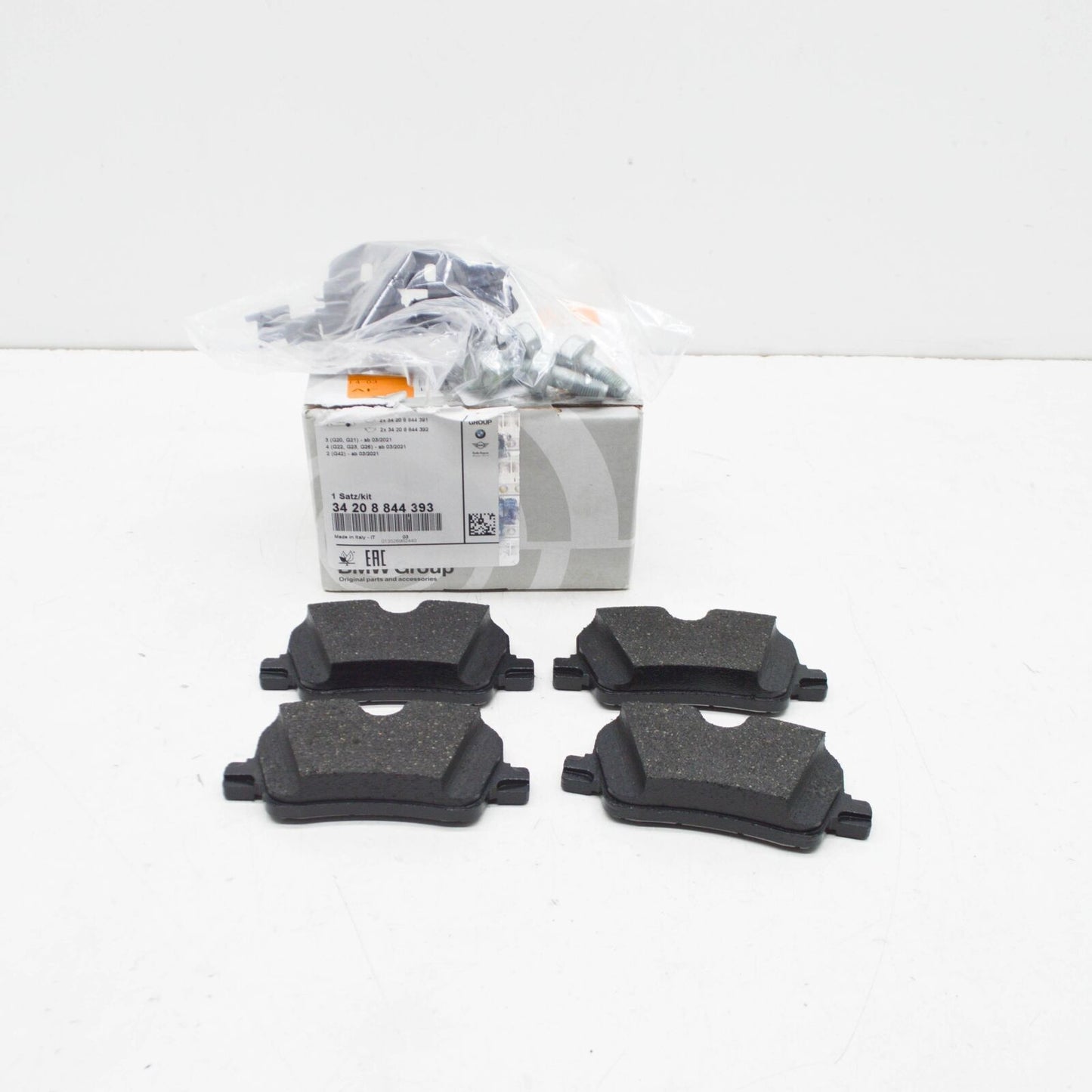 new bmw 3 g20 rear brake pads 34208844393 8844393 original