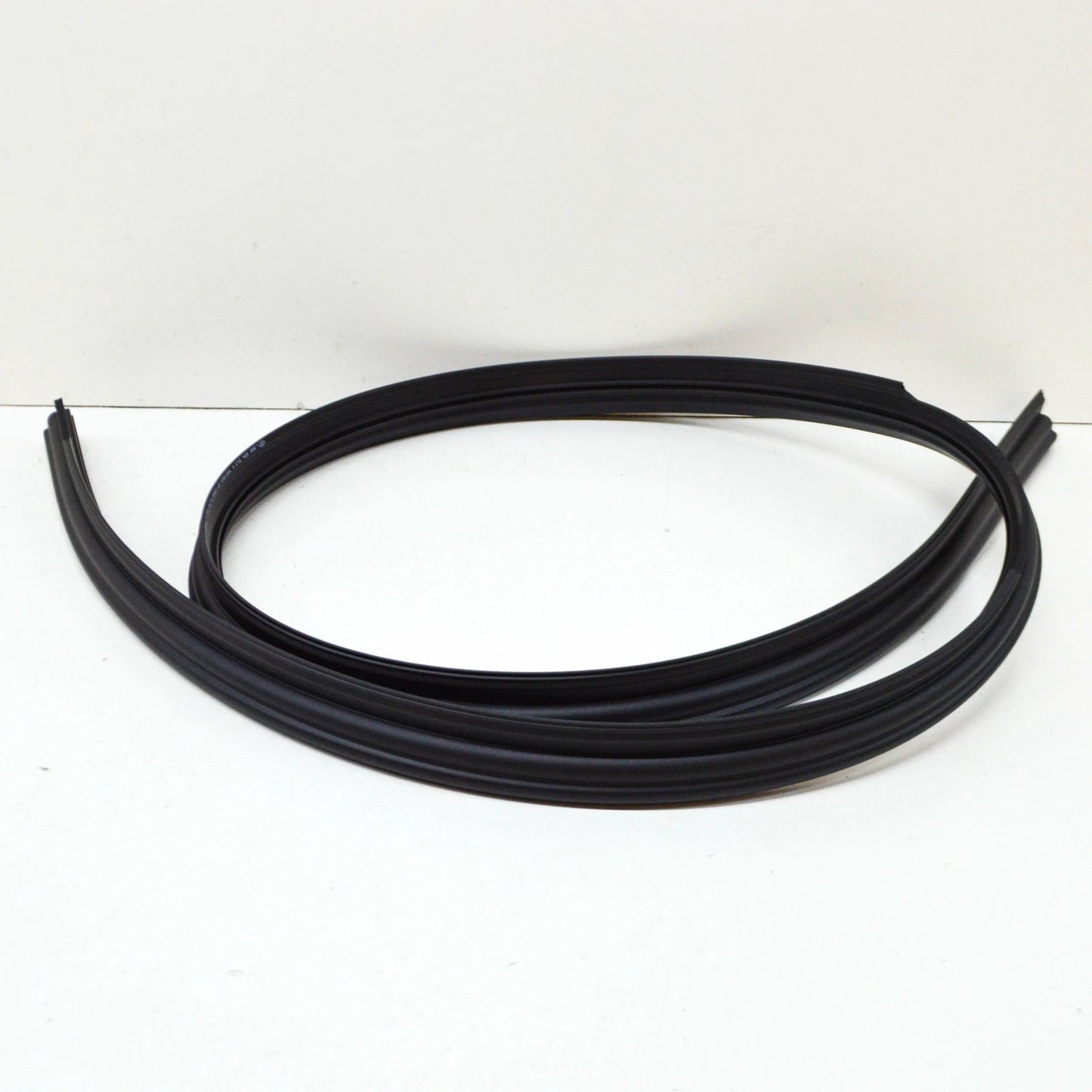 NEW VOLKSWAGEN ARTEON 3H7 ROOF FRANE SEAL 3G8854543D