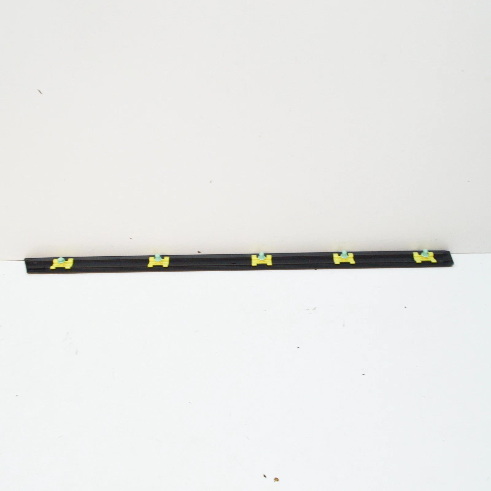 NEW BMW 5 E39 REAR LEFT DOOR MOULDING 51138159297 8159297 ORIGINAL