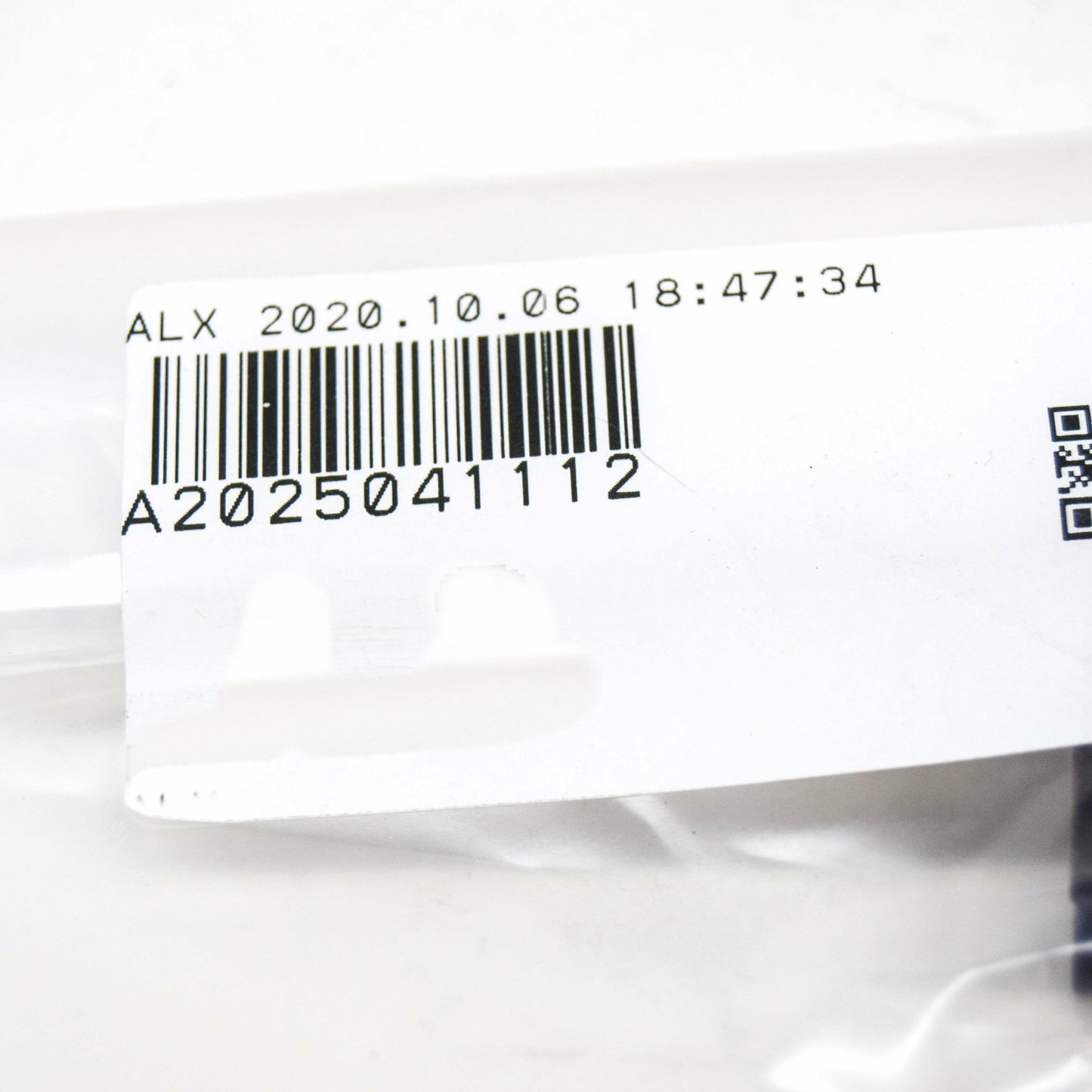 NEW MERCEDES-BENZ E W210 RADIATOR RUBBER MOUNTING A2025041112 ORIGINAL