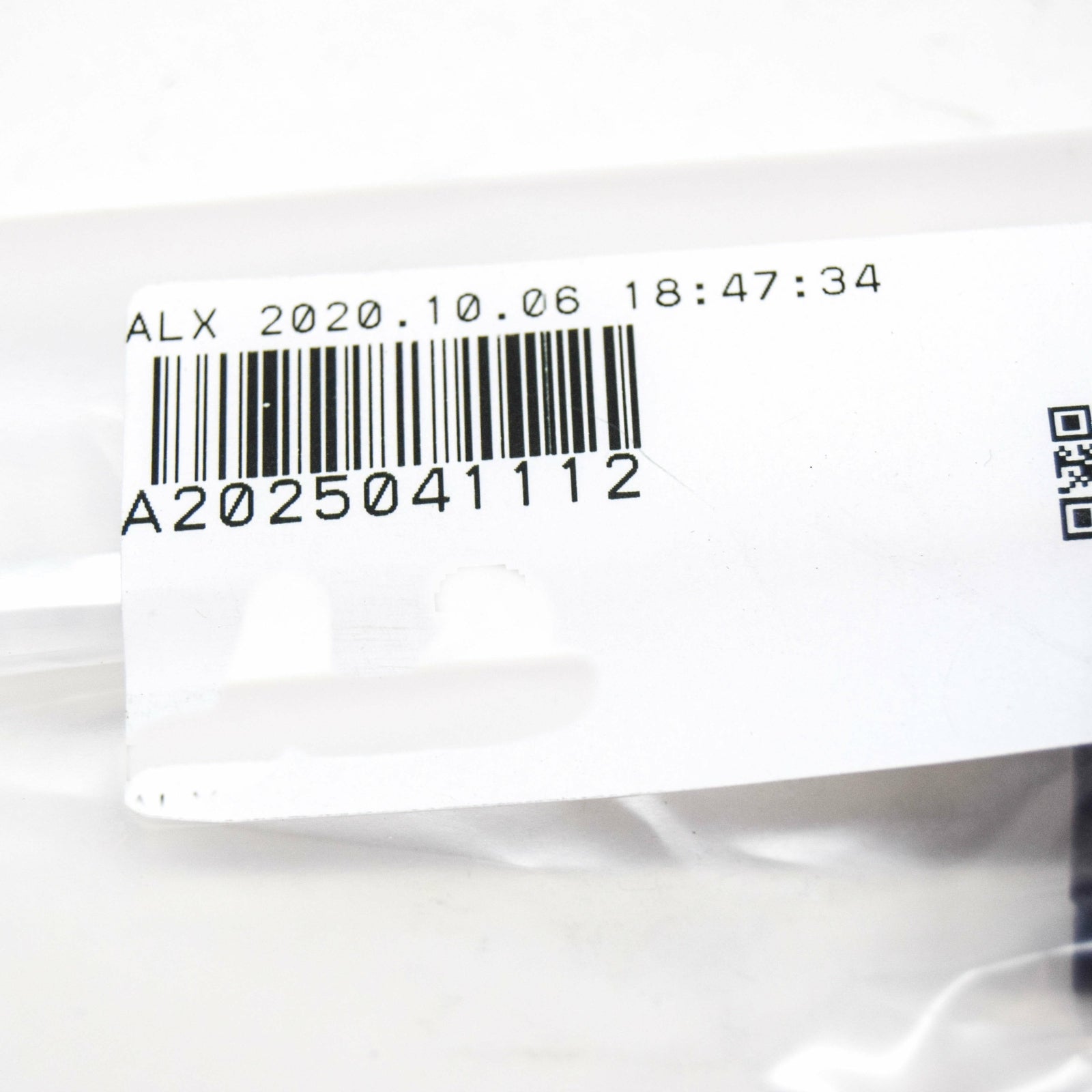 NEW MERCEDES-BENZ E W210 RADIATOR RUBBER MOUNTING A2025041112 ORIGINAL