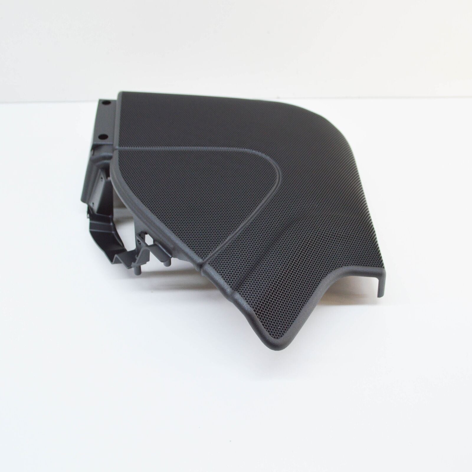 NEW MB C-CLASS W203 FRONT RIGHT DOOR SPEAKER COVER A20372708889051 2005 ORIGINAL