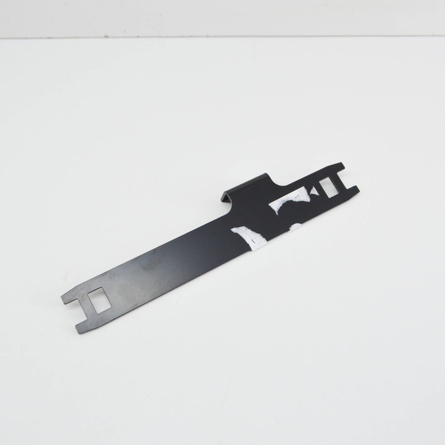 NEW MERCEDES-BENZ E W212 AMG COOLER LEFT BRACKET A2125010171 ORIGINAL