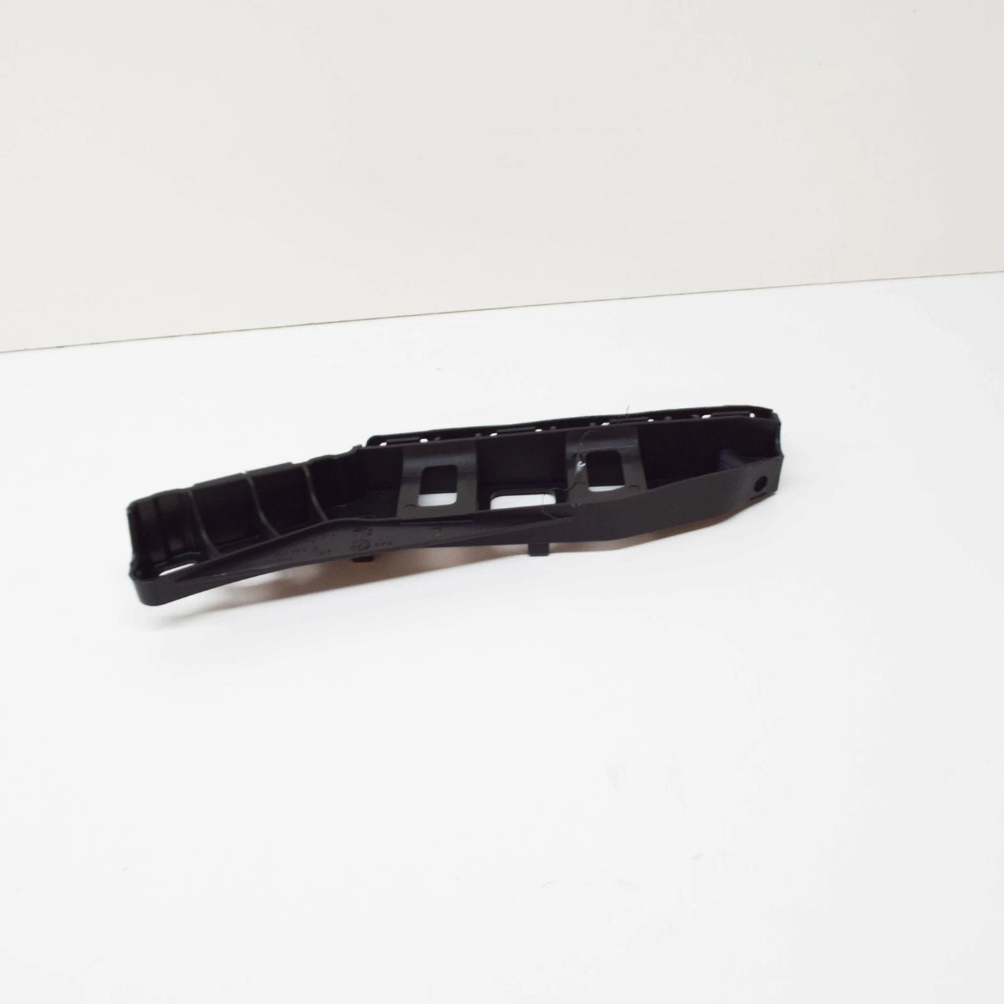 NEW VW SCIROCCO MK3 FRONT BUMPER LEFT SIDE GUIDE PROFILE 1K8807183B ORIGINAL