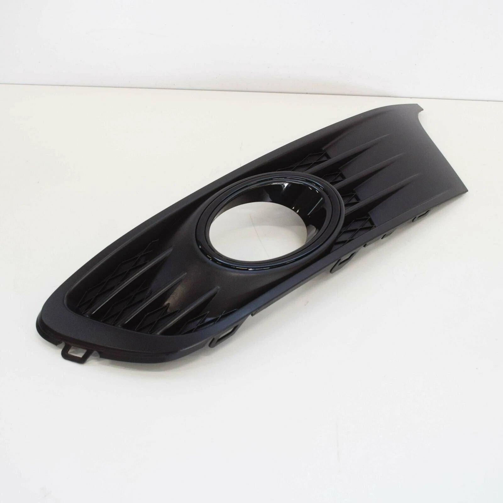 NEW VOLKSWAGEN EOS 1F7 1F8 FRONT BUMPER LEFT GRILLE 1Q0854661EQWA ORIGINAL