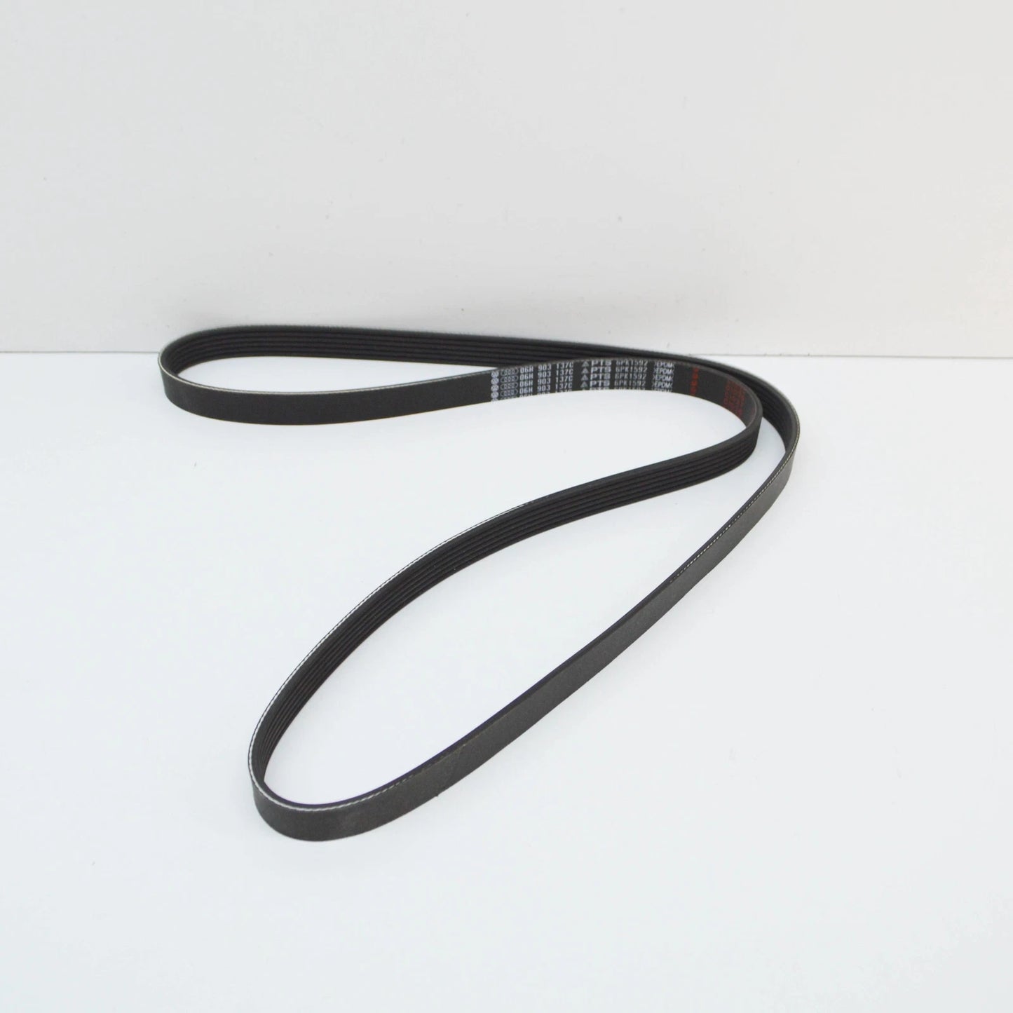 NEW AUDI A5 8T ACCESSORY BELT 06H903137C 2.0 PETROL