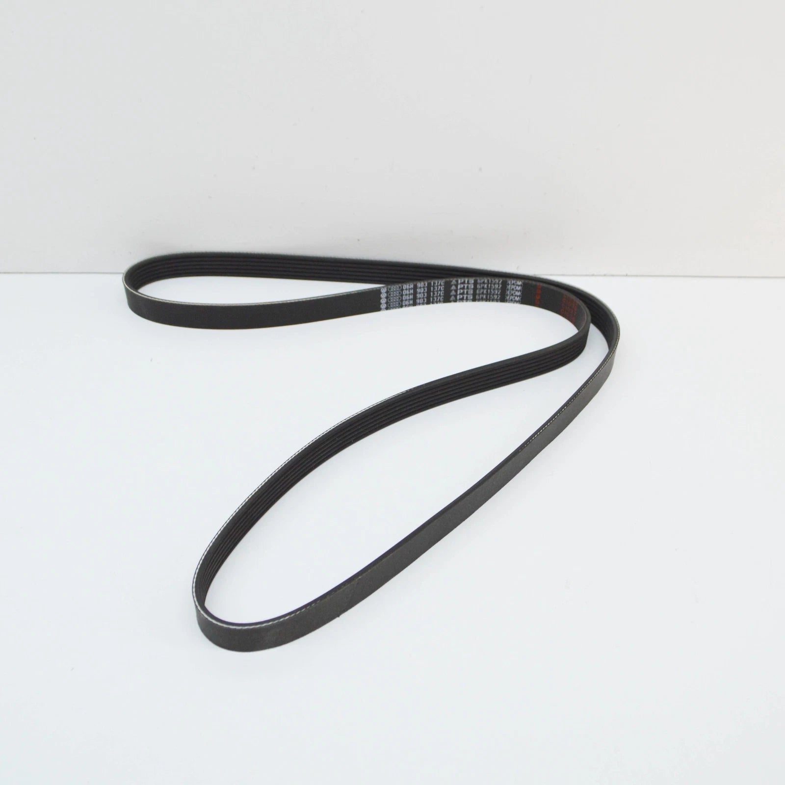 NEW AUDI A5 8T ACCESSORY BELT 06H903137C 2.0 PETROL