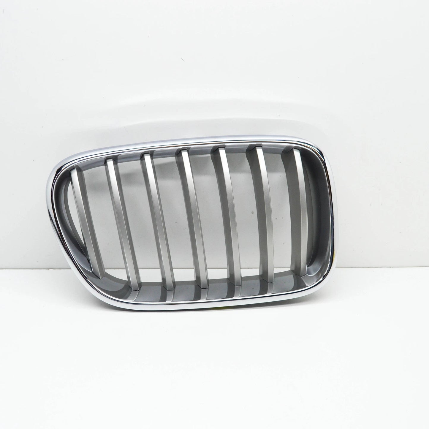 NEW BMW X3 F25 FRONT RADIATOR RIGHT GRILLE CHROME 51117237422 7237422 ORIGINAL