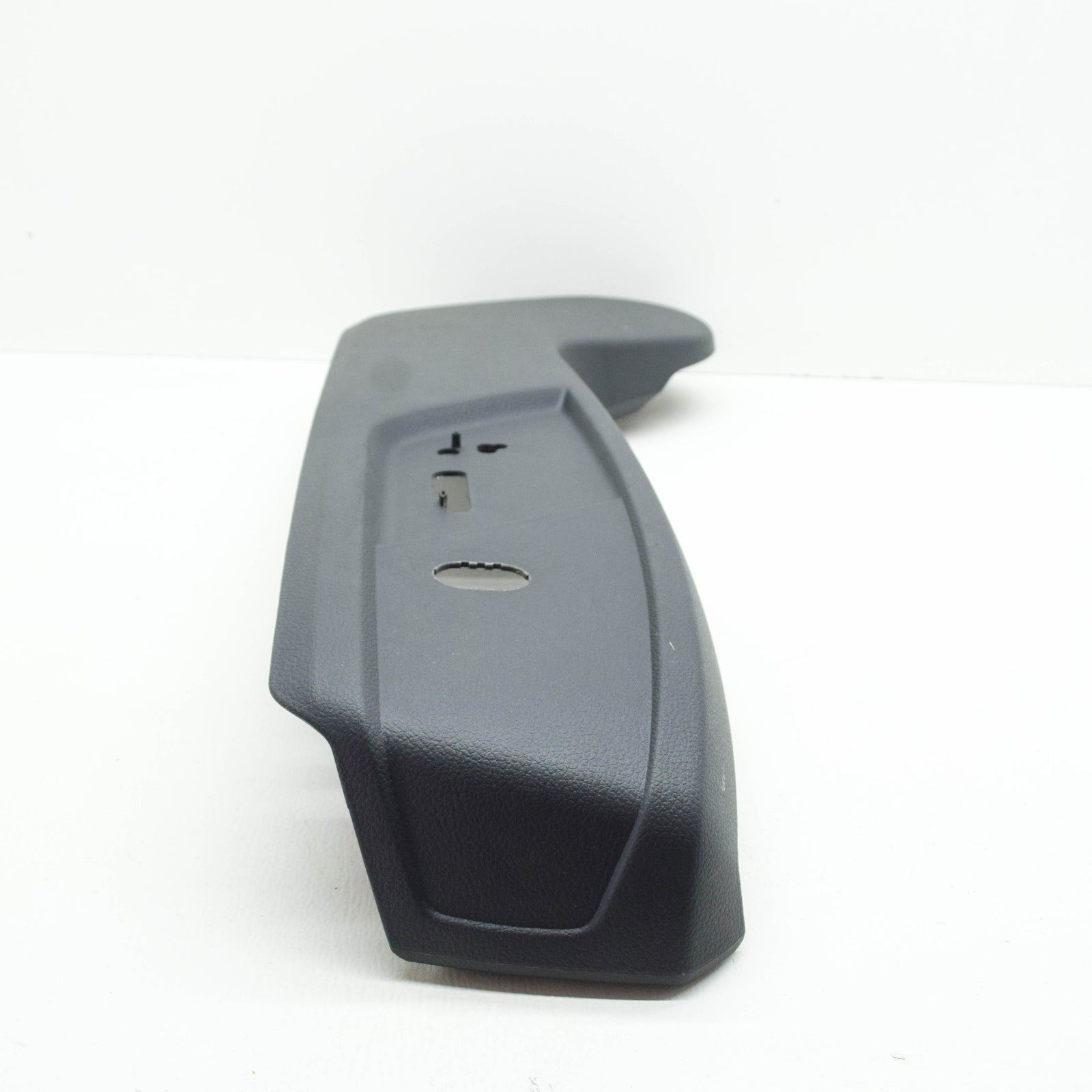 new ford ranger t6 mk3 front right seat cushion valance shield 1750660 original