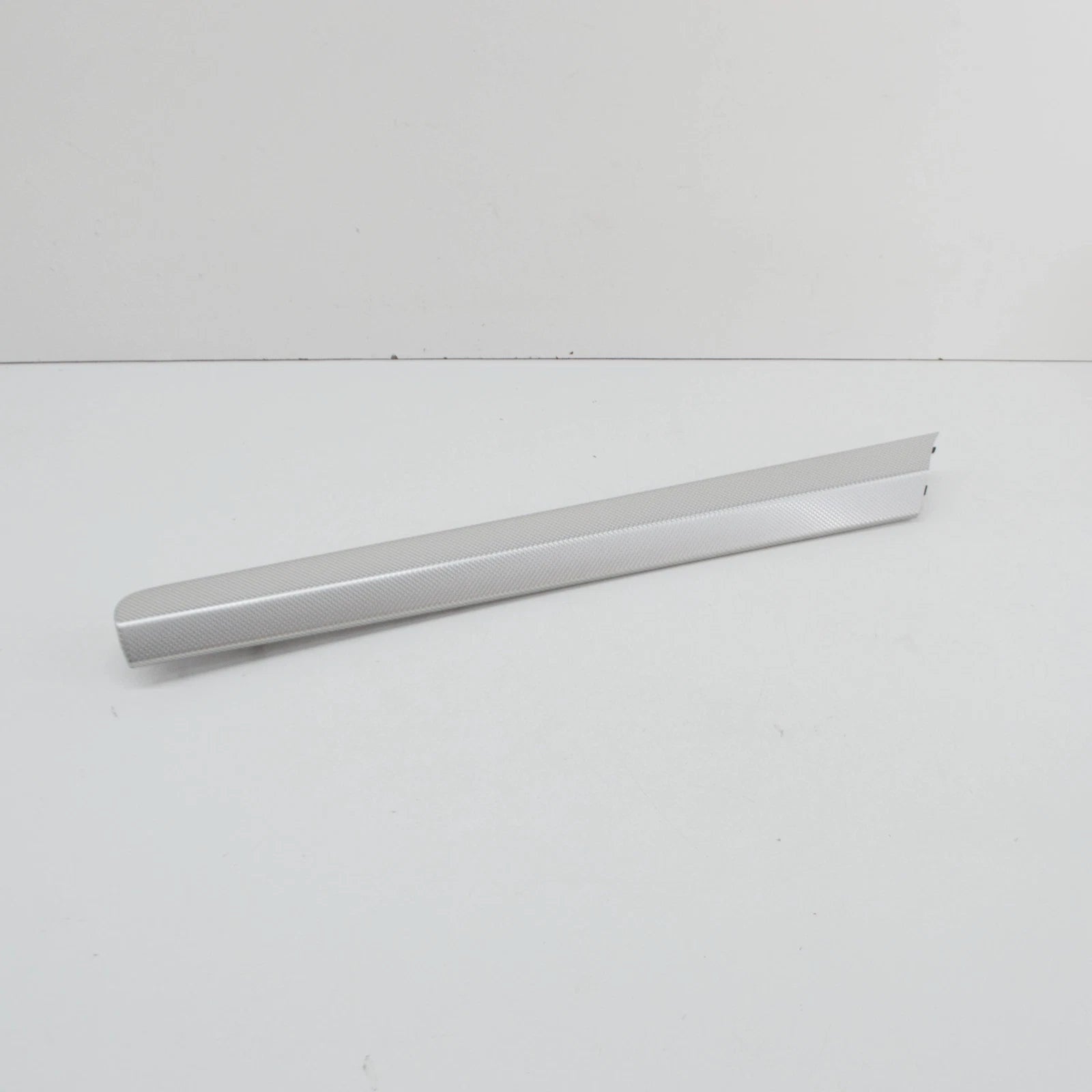 NEW AUDI Q7 4L REAR LEFT SIDE DOOR CARD PANEL STRIP TRIM 4L0867419AAR8 ORIGINAL